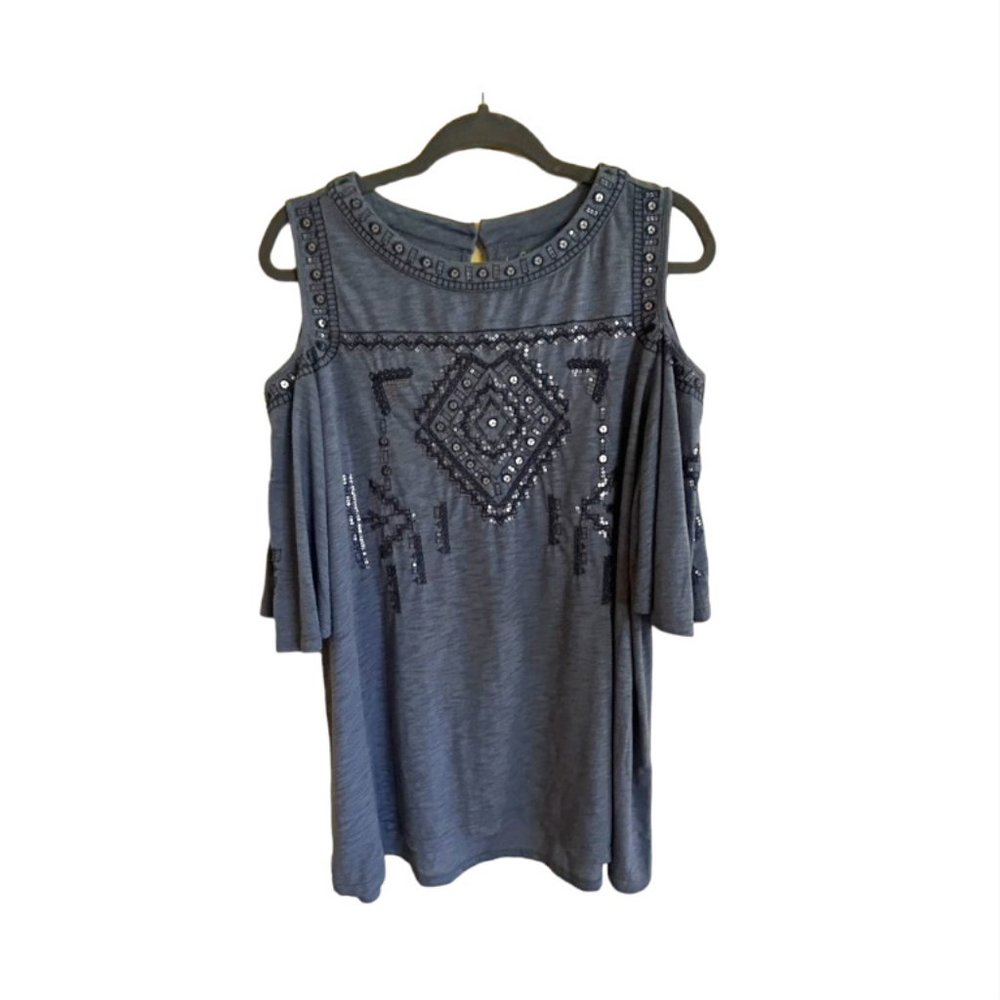 Chico's Sz 3 Blue Denim Colored Cold Shoulder Top with Sequined Design EUC